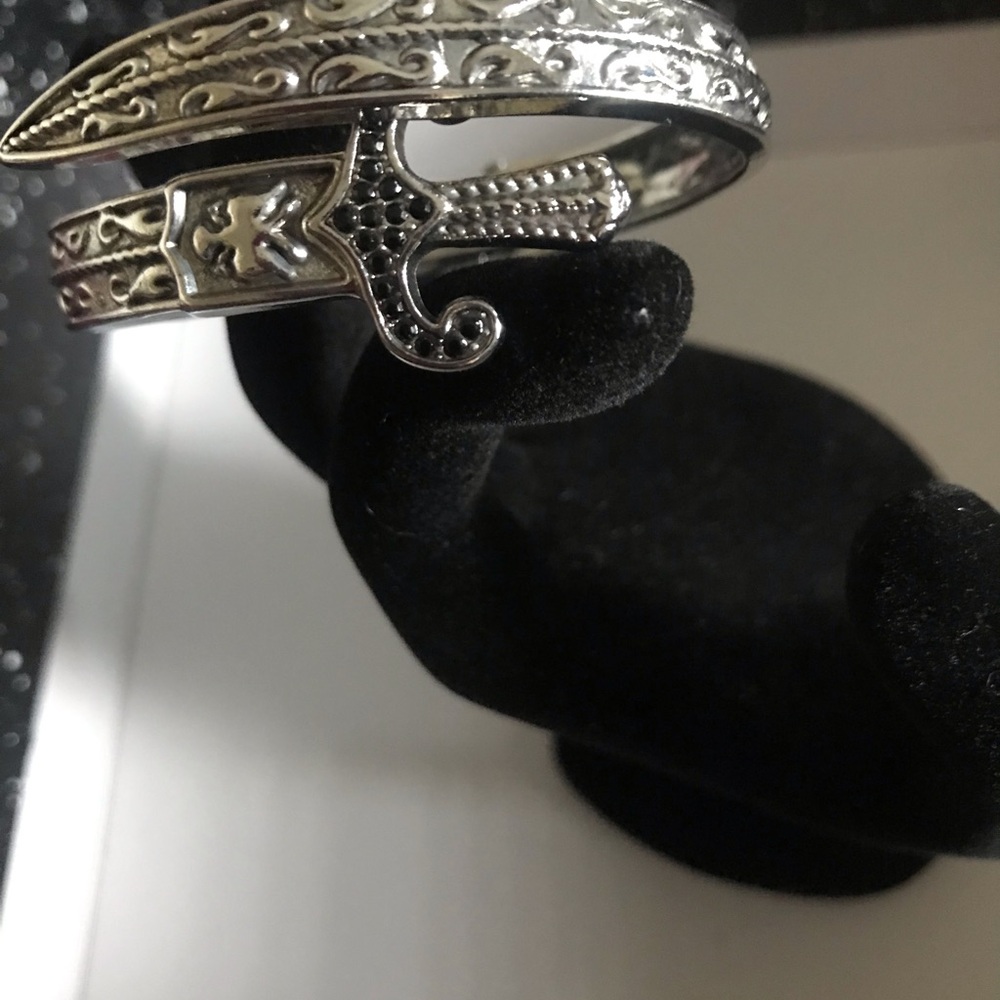 Silver Decorative Sword Bracelet